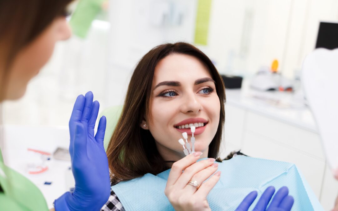 Los tratamientos de odontología estética y su impacto en la autoestima y confianza del paciente