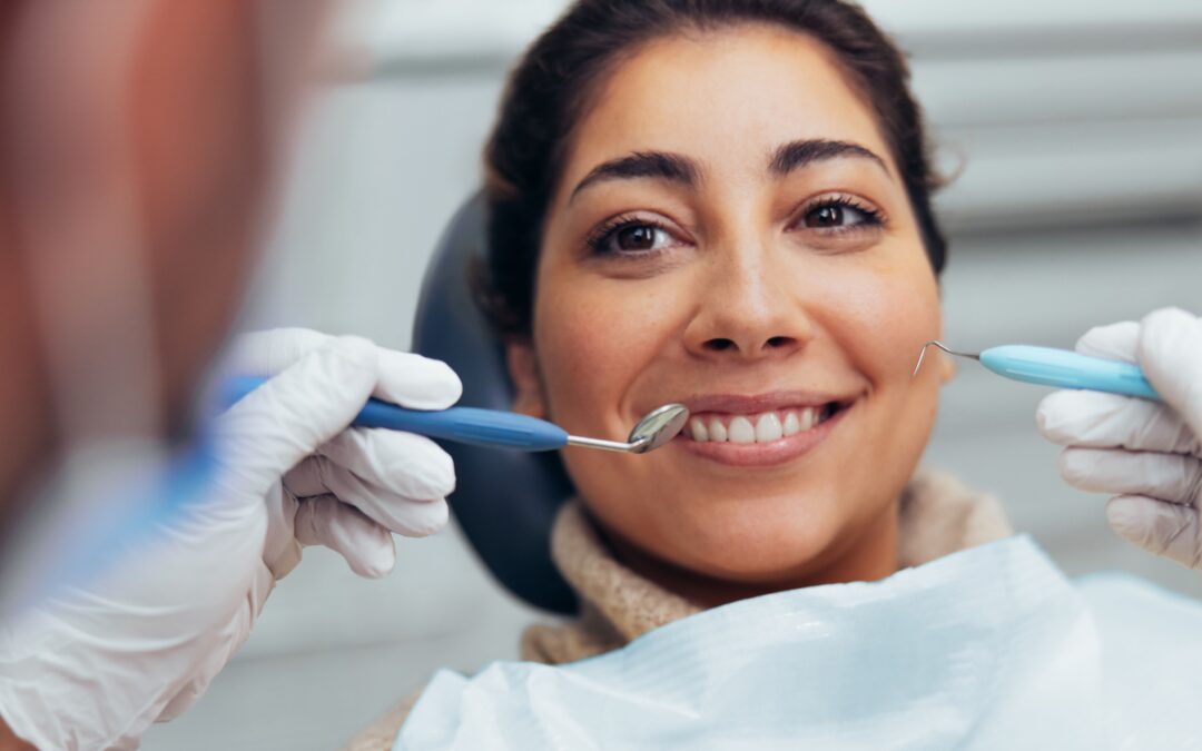 La importancia de las limpiezas dentales profesionales